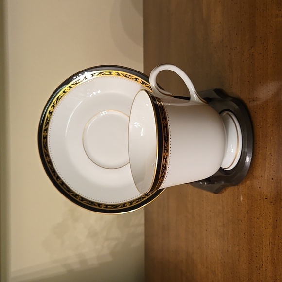 Vintage Royal Worcester Odette Cup & Saucer - Picture 2 of 10